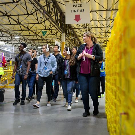 Amazon Fulfillment: Book a Warehouse Tour Amazon Fulfillment Center