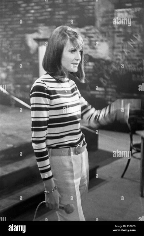 britische popsängerin sandie shaw deutschland 1960er jahre british pop singer sandie shaw