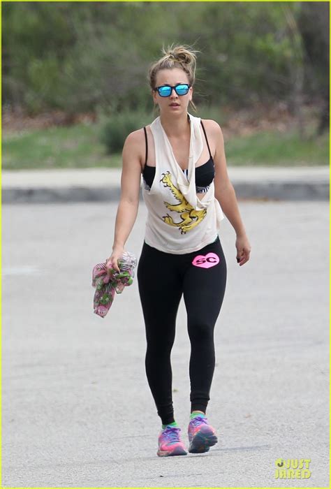 Kaley Cuoco Shows Off Sports Bra On Workout With Shirtless Ryan Sweeting Photo 3092276 Kaley