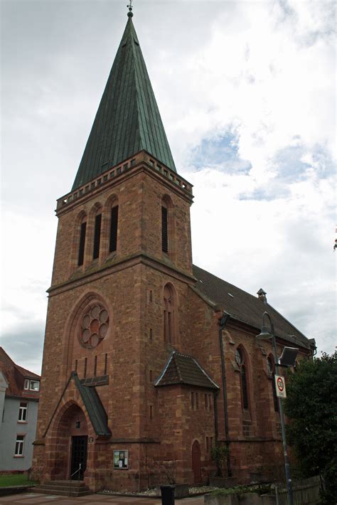 Das telefonbuch kann mit 3 adressen antworten! Versöhnungskirche - Bad Soden-Salmünster - Sehenswürdigkeiten