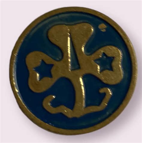 Vintage 1960s Girl Scout Pin Blue And Gold Trefoil World Association