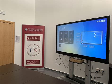 Newline Interactive Displays in the Universidad de Castilla-La Mancha - newline