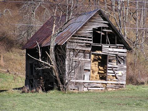 Set Siding Missing Falling Down Country Barns Old Barns Country Life