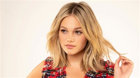 Olivia Holt K Wallpaper Hd Celebrities K Wallpapers Images Photos The