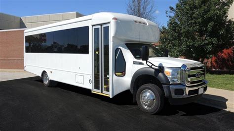 2015 Ford Starcraft 30 Passenger Signature Series Bus For Sale