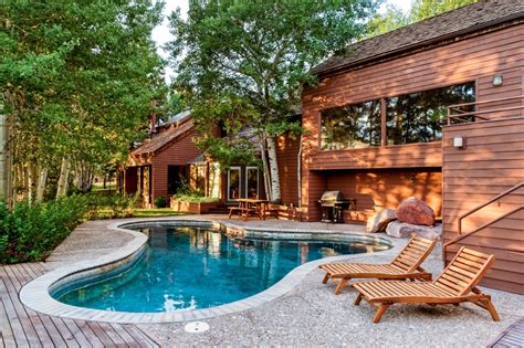 John Denvers Former Aspen Home Listed At 108m Page Six
