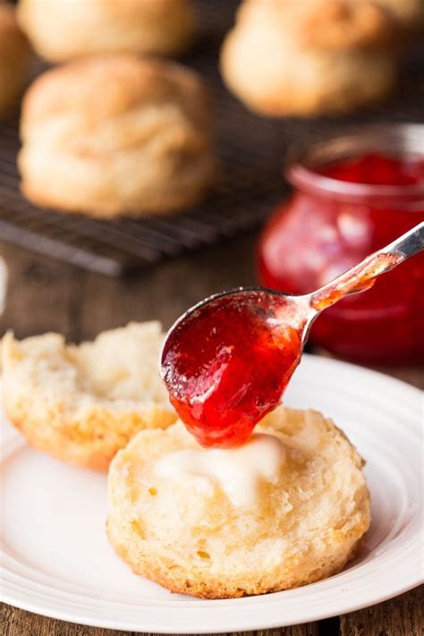 These ridiculously easy buttermilk biscuits are easy, as in less than 10 minutes to throw together. Ridiculously Easy Buttermilk Biscuits | The Café Sucre Farine