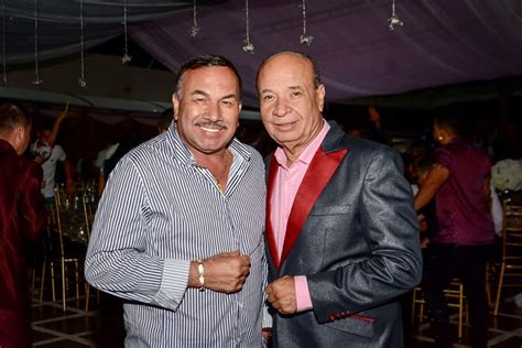 A través de su cuenta en facebook, el cantante junior posada contó que había tenido un accidente en carretera y mostró cómo había quedado su vehículo. La cantina de sergio zapata - Luis Alberto Posada Junto A ...
