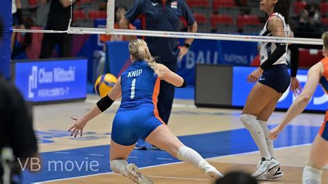 Netherlands Women Volleyball Team No1 Knip Dives For The Ball In A Hot Match And Slow Replay