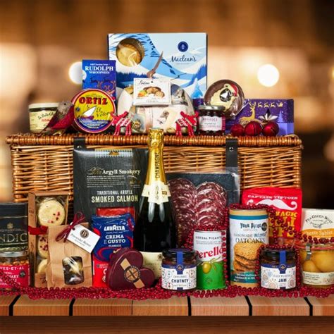 Ringtons Classic Hamper Available From Our Doorstep Delivery Service