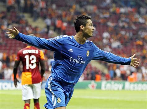 Cr7 Running With Arms Wide Wallpaper Cristiano Ronaldo Wallpapers