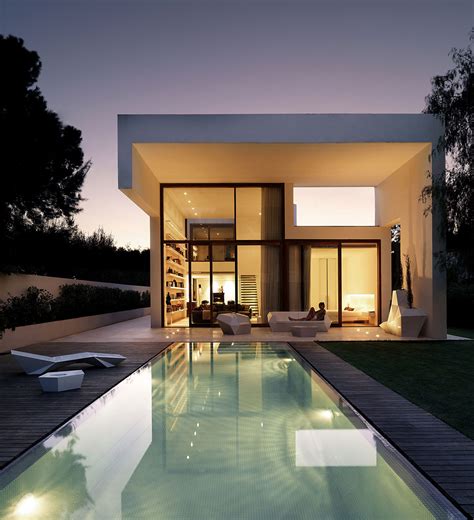 Contemporary Home In Valencia Spain