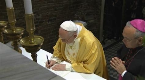 Pope Signs Document From Youth Synod Net Tv