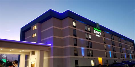 Holiday Inn Express & Suites Pigeon Forge/Near Dollywood Map & Driving