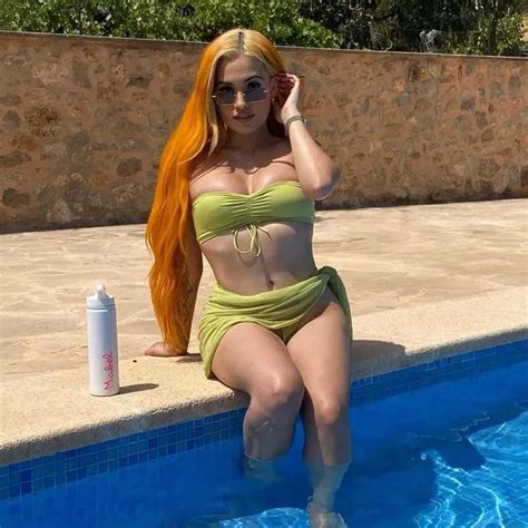 Singer Mabel S Hottest Snaps As She Prepares To Enter The Love Island