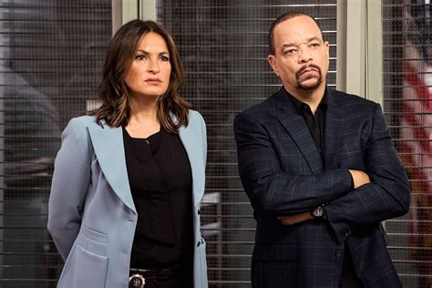 Svu season 16 episode 07 chicago crossover expand click here to watch law & order svu episodes online… 'Law & Order SVU' Teaches Viewers About the Importance of ...