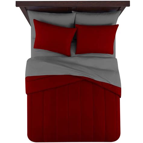 Pin By Selina On Quick Saves In 2021 Solid Bed Red Bedding Sets