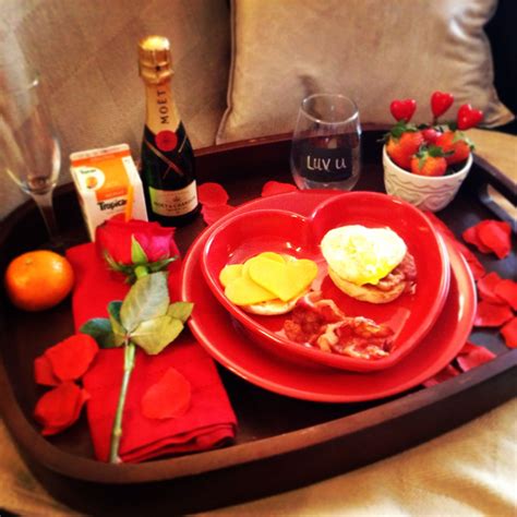 Breakfast In Bed Valentines With Images Simple Valentine