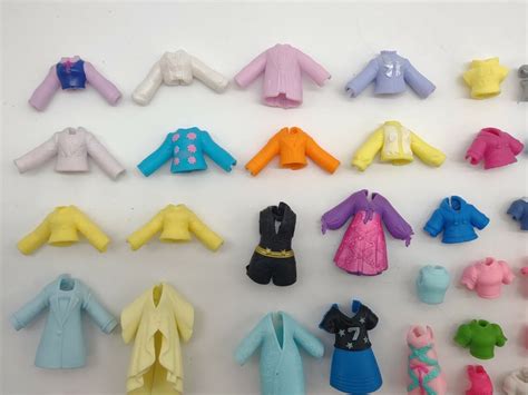 130 Lot Of Mattel Polly Pocket Clothes Rubber Clothes And Shoes