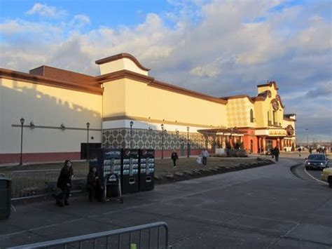 Welcome back to movie theaters. AMC Loews Jersey Gardens 20 in Elizabeth, NJ - Cinema ...