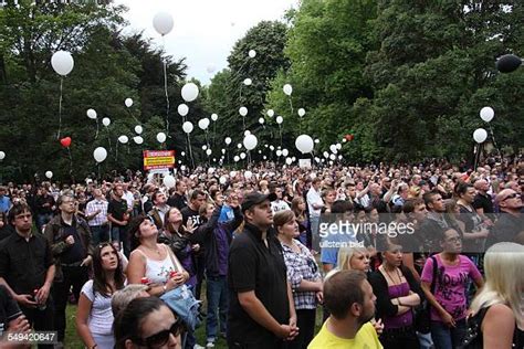 parade float banner people photos and premium high res pictures getty images