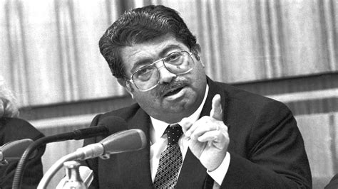 Turgut özal, 1961 ve 1962 yıllarında milli savunma bakanlığı'nda bilimsel danışma kurulu üyesi olarak askerlik görevini tamamlamıştır. Turgut Özal'ın Hayatı I Turgut Özal Kimdir - YouTube