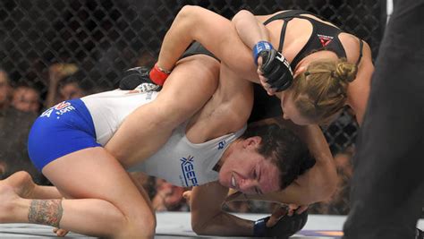 Ronda Rousey Vs Cat Zingano Match Decided In Just Seconds Cbs News