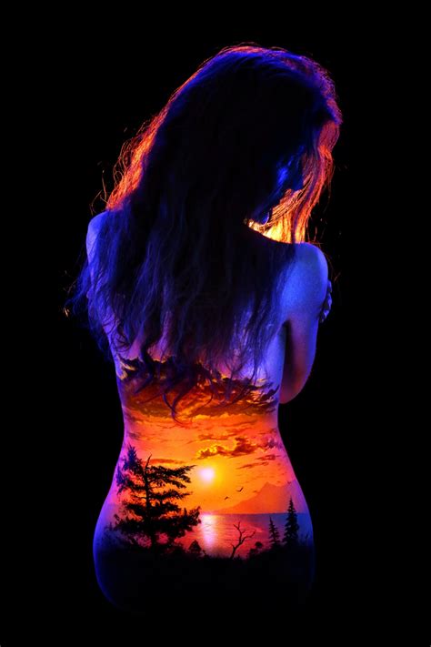 Bodyscapes Black Light Body Painting That Beautifully Glows In The