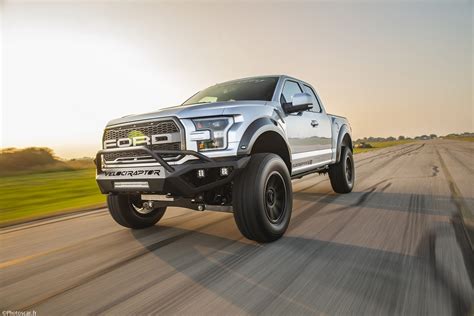 Hennessey Velociraptor V8 2019 Il Développe Près De 800 Chevaux