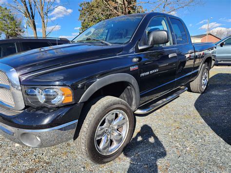 2005 Dodge Ram 1500 · Laramie Pickup 4D 6 1/4 ft - Cars & Trucks