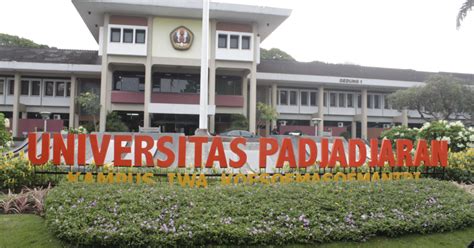 Tentang Universitas Padjadjaran Informasi Universitas Di Indonesia