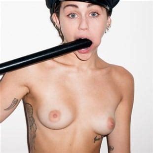 Miley Cyrus Nude Photos Videos