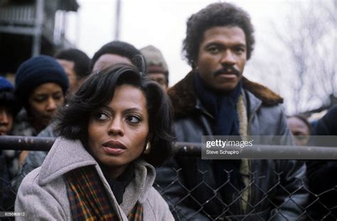 Diana Ross And Billy Dee Williams On Set Of Mahogany News Photo Getty Images