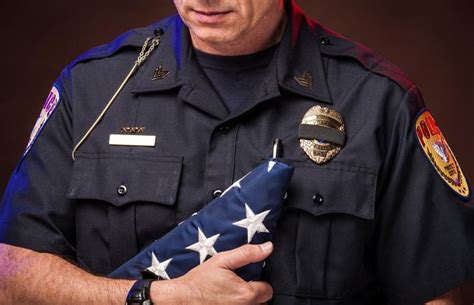 Police Funeral Traditions And Tributes Explained Lovetoknow