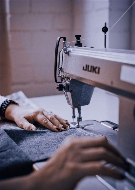 Pin By Dani Dias On Atelier Sewing Photography Sewing Aesthetic Sewing