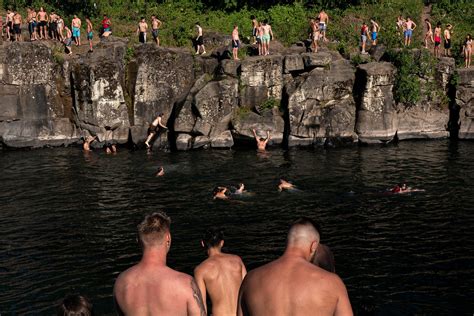 Pacific Northwest Bakes In Record Setting Heat Wave The New York Times