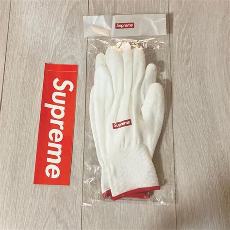 Supreme Supreme 軍手 ステッカーの通販 By Ys Shop｜シュプリームならラクマ