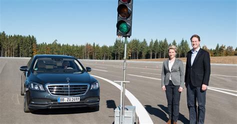 Pr F Und Technologiezentrum Immendingen Daimler Startet Mit Vier