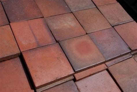 Is it terracotta in one word or terra cotta used as two words. Glazed terracotta floor tiles | Terracotta floor, Flooring ...