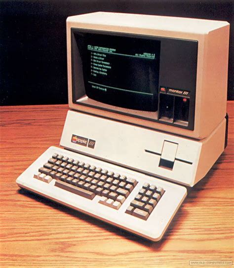 Apple Iii 1980 In 2020 Apple Iii Apple Computer Vintage Electronics