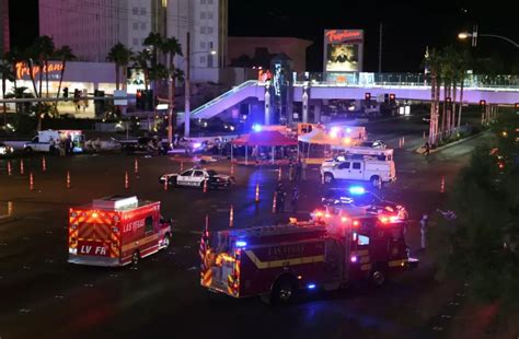 15 Photos Show The Horrifying Aftermath Of The Las Vegas Shooting [nsfw]