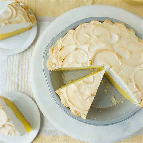 Pour lemon mixture into pie shell. Easy Lemon Meringue Pie