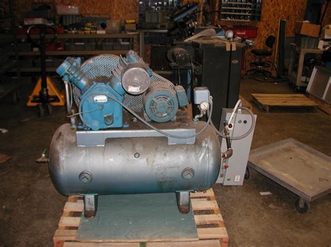 Lot 63 Ingersoll Rand Type 30 Model 253 5 Hp Air Compressor With 80