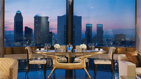 Four seasons hotel new york is a luxury hotel in midtown manhattan, new york city, that opened in 1993. four seasons new york Archives - Posh Voyage