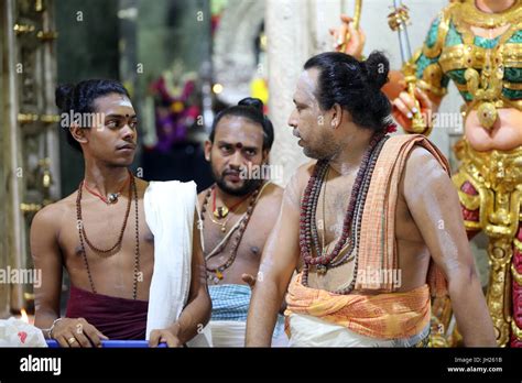 Veeramakaliamman Hindu Brahmin Hi Res Stock Photography And Images Alamy