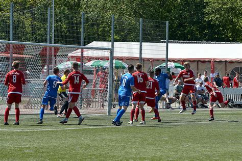 Doch auch in den ruhrgebietsstädten wie essen. SVF zerlegt den FC Leverkusen - Oberberg-Aktuell