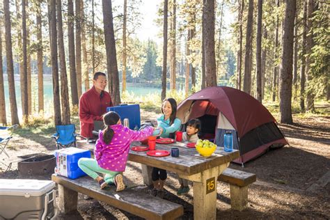 Camping Les 10 Plus Beaux Sites Des Parcs Nationaux Du Canada Espaces