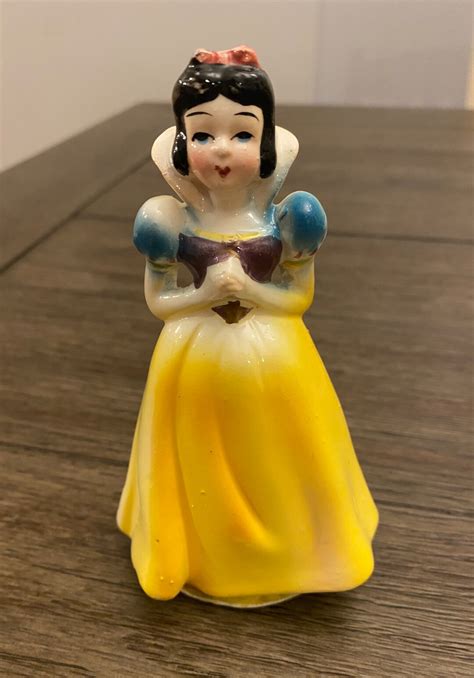Vintage Disney Snow White Figurine Walt Disney Snow White Vintage