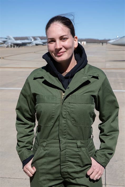 Lakeland Native Supports Super Hornet Jet Aircraft | Osprey Observer