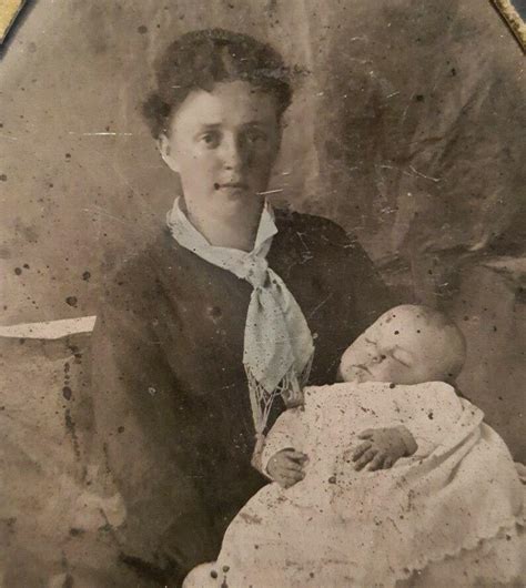 Antique Vintage American Victorian Post Mortem Life Death Loss Mom